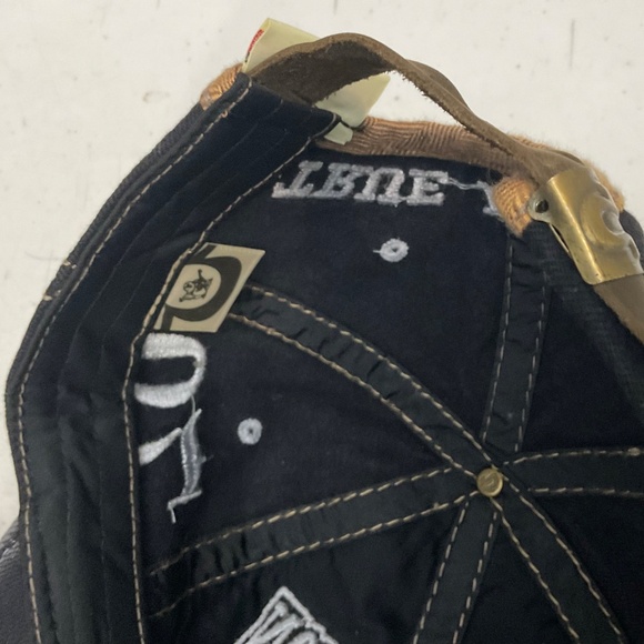 TRUE RELIGION 79 world tour Distressed hat - Picture 6 of 7